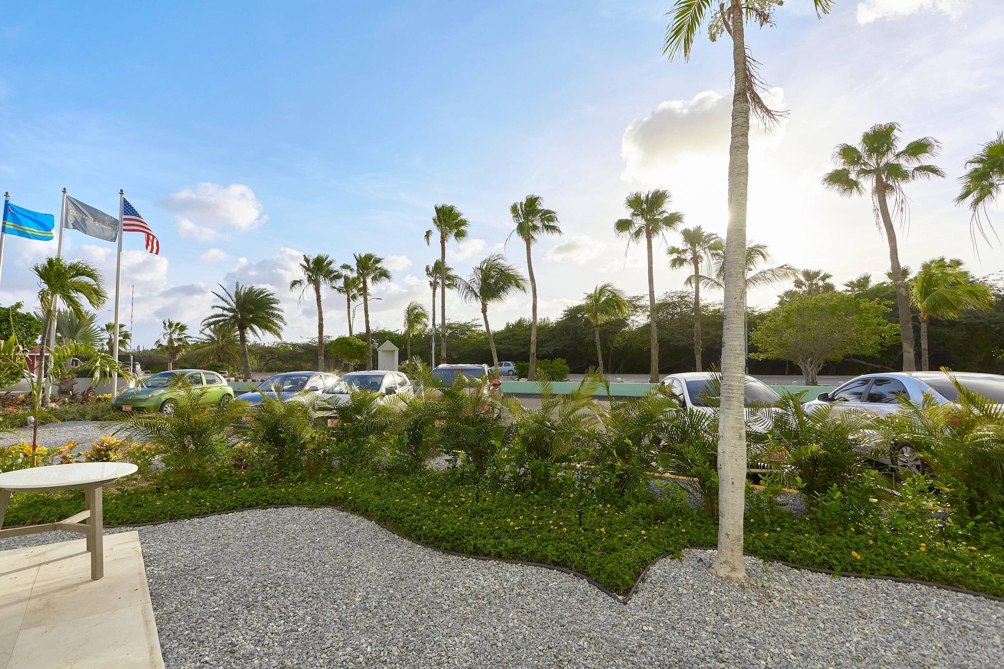 Courtyard By Marriott Aruba Resort Palm Beach Bagian luar foto