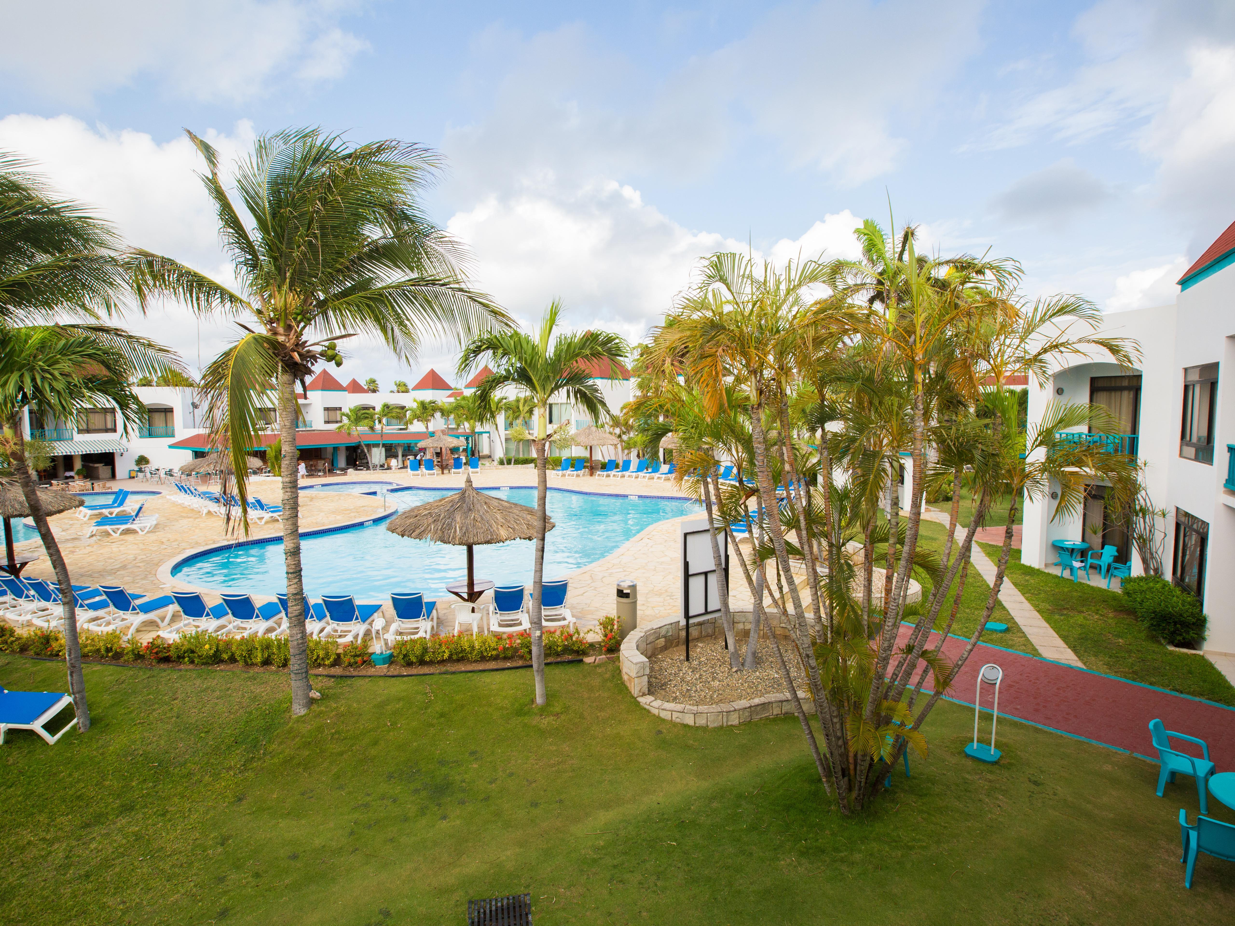 Courtyard By Marriott Aruba Resort Palm Beach Bagian luar foto