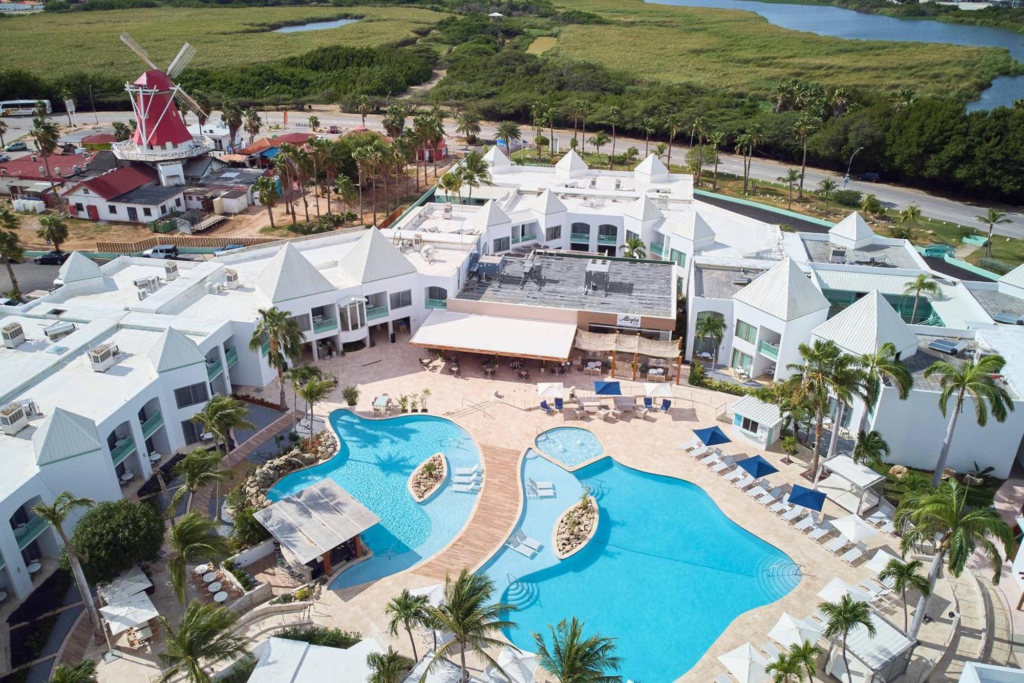 Courtyard By Marriott Aruba Resort Palm Beach Bagian luar foto